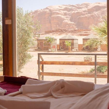 Al Sultana Luxury Camp Villa Rum vádi Kültér fotó