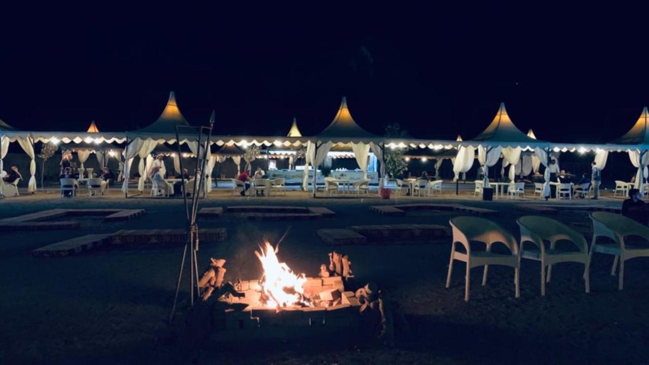 Al Sultana Luxury Camp Villa Rum vádi Kültér fotó