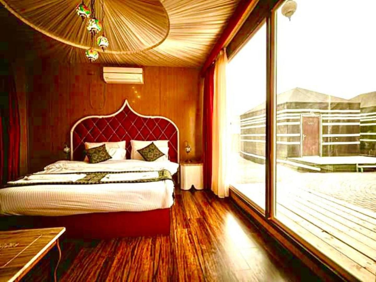Al Sultana Luxury Camp Villa Rum vádi Kültér fotó
